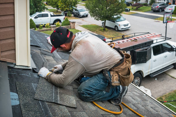 Professional Roofing technician working in New Market, IA